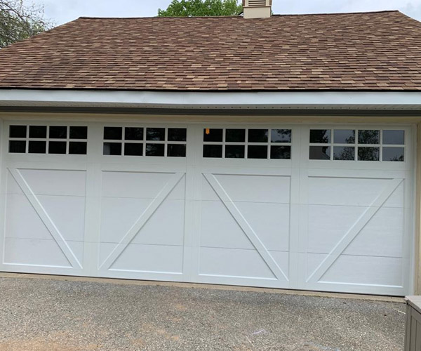 Garage door repair photo